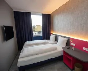 Hey Lou Hotel נורדלינגן 3*,